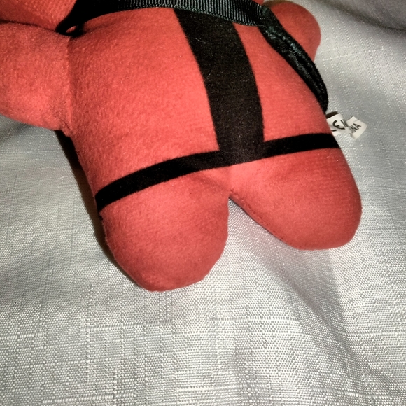 9" Squid game triangle plushie - Picture 6 of 7